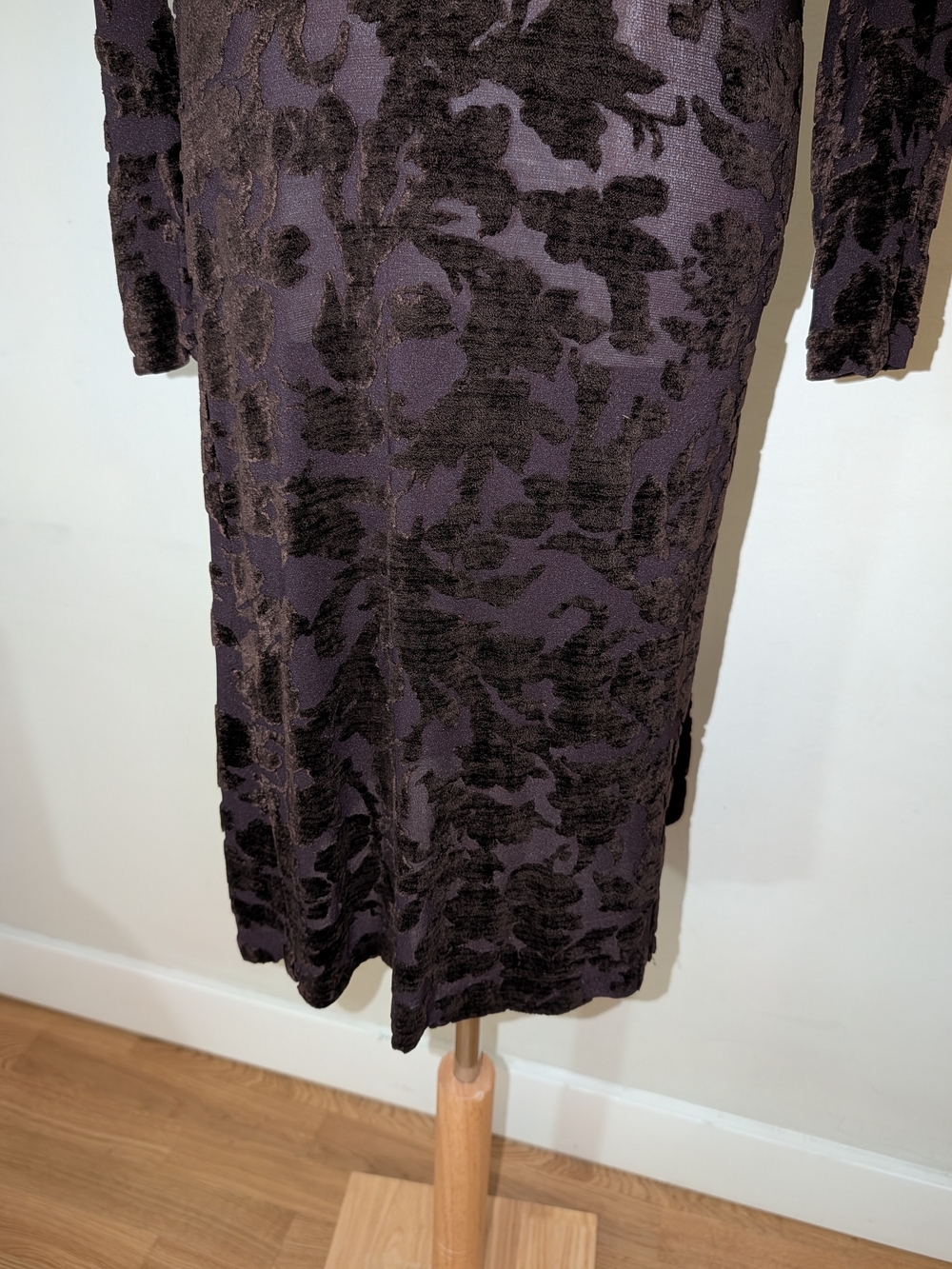 Rare Vintage (90s/Y2K) Velvet Burnout Midi Dress - Picture 3 of 9